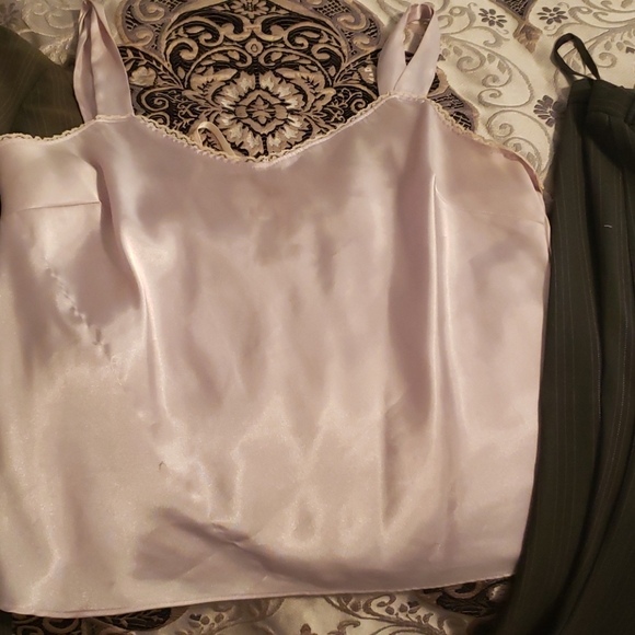 Suit - Picture 2 of 4